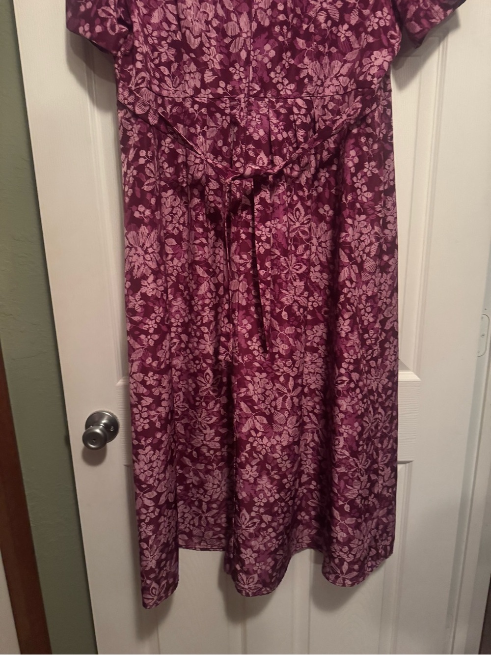 White Stag Sz 18W Plum and Light Pink Floral Maxi Dress w/ front or back belt - Picture 8 of 9